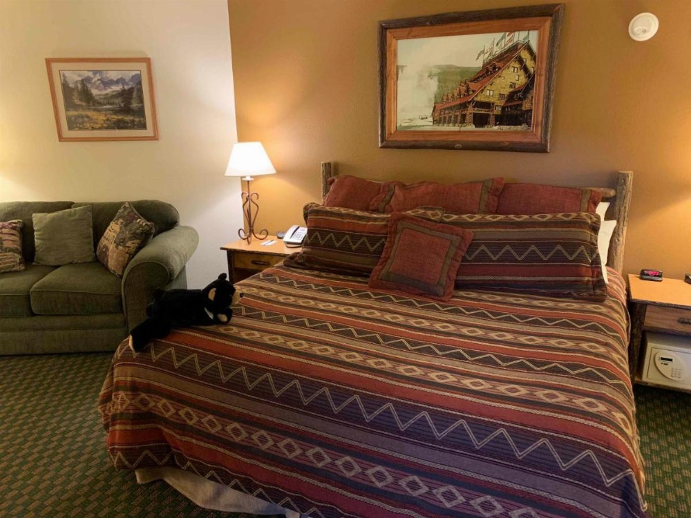 Room image 4