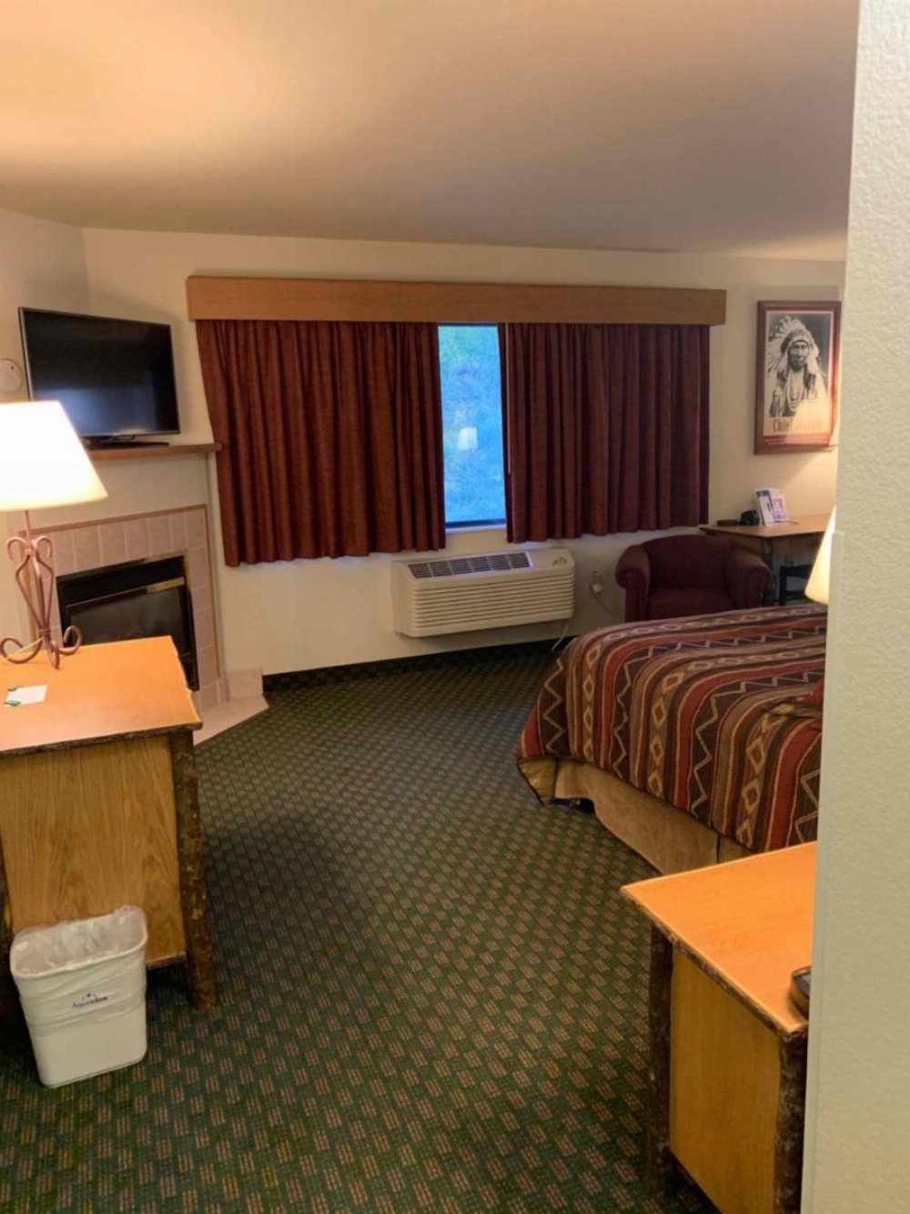Room image 4