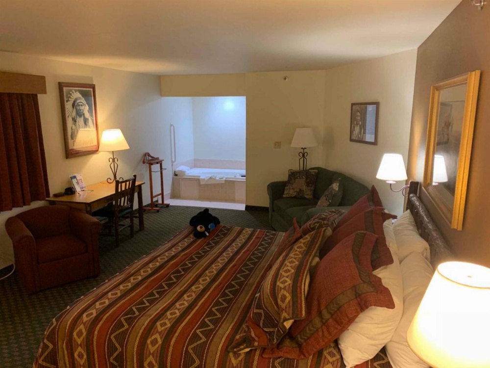 Room image 3